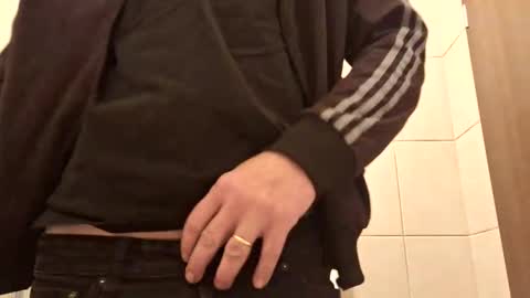 bisexdadd online show from December 5, 2025, 3:59 am