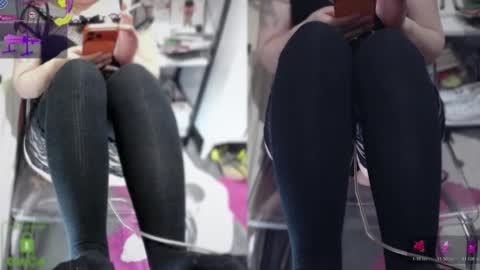 bisex woman online show from February 24, 2026, 8:29 pm