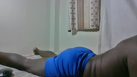 Snapshot of bitchcam_ chatting on November 18, 2025, 4:28 am bitchcam_ online show from November 18, 2025, 4:28 am