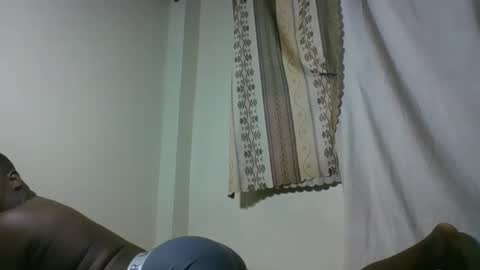 Snapshot of bitchcam_ chatting on November 22, 2025, 10:03 am bitchcam_ online show from November 22, 2025, 10:03 am