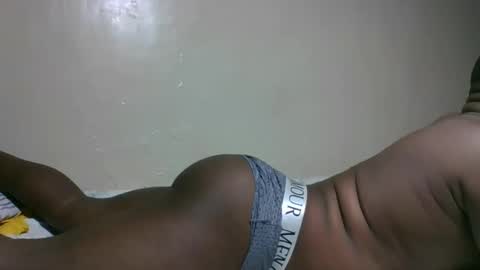 Snapshot of bitchcam_ chatting on November 30, 2025, 5:28 pm bitchcam_ online show from November 30, 2025, 5:28 pm