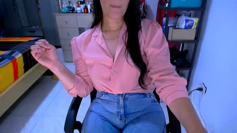 bittermomxxx online show from May 27, 2026, 4:37 pm