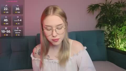 Julia online show from March 21, 2026, 2:20 pm