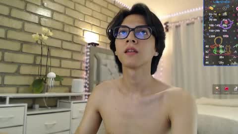 Snapshot of bl_cos chatting on May 3, 2026, 4:51 am Biel online show from May 3, 2026, 4:51 am