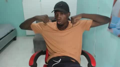 maquina online show from November 14, 2025, 9:46 pm