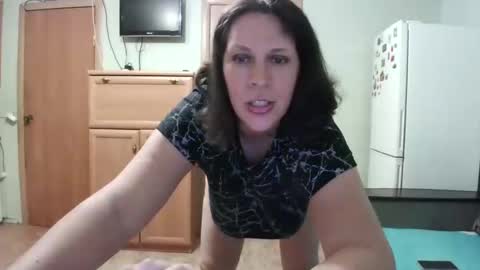 Snapshot of black__bird chatting on December 18, 2024, 9:08 pm naughtyKate online show from December 18, 2024, 9:08 pm