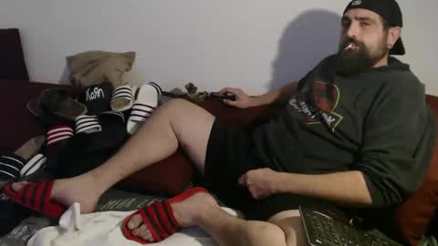 black_beard_slides online show from October 27, 2025, 10:03 pm