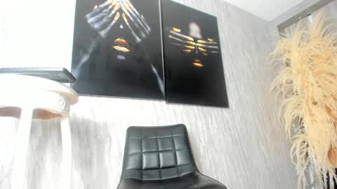 Snapshot of black_cami chatting on December 27, 2024, 6:53 pm Cami online show from December 27, 2024, 6:53 pm