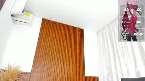 Snapshot of black_cami chatting on January 21, 2025, 9:25 pm Cami online show from January 21, 2025, 9:25 pm