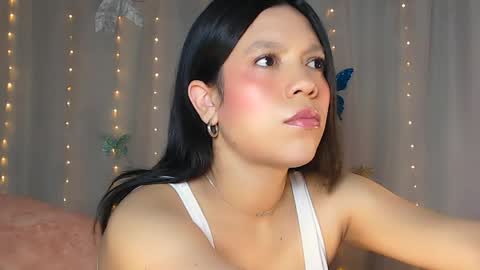 Snapshot of black_dar_ chatting on May 20, 2026, 9:26 am Sara online show from May 20, 2026, 9:26 am