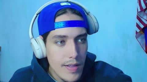 Snapshot of black_destrike chatting on December 3, 2025, 2:08 am black_destrike online show from December 3, 2025, 2:08 am