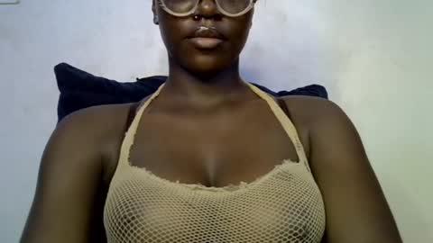 Black DIVA online show from April 11, 2026, 9:41 pm