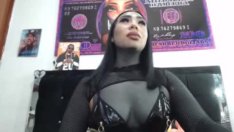 Snapshot of black_eyestattoo chatting on February 25, 2025, 12:14 am karenth soto online show from February 25, 2025, 12:14 am