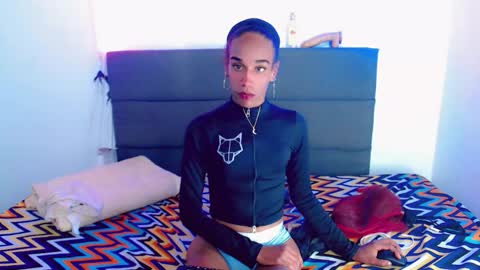 black_fire_sweet online show from October 22, 2025, 1:06 am