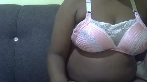 black_goddess26 online show from May 22, 2026, 1:39 pm