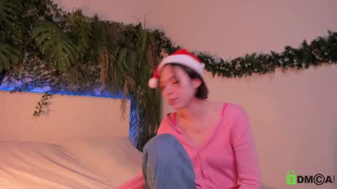 Jenny online show from December 17, 2024, 1:38 pm