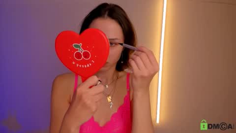 Jenny online show from September 14, 2025, 2:49 pm