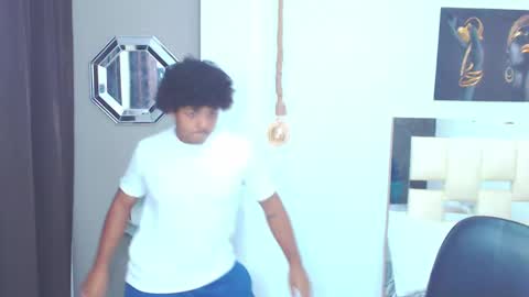 black_king_241 online show from March 8, 2025, 6:43 am