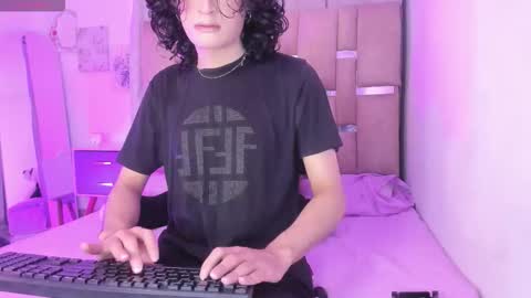 B L A C K  R O S E  online show from February 22, 2026, 11:31 am