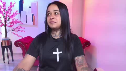 Rousse  online show from February 10, 2026, 3:43 am