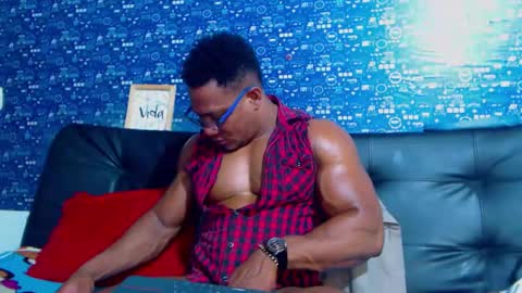 duglas online show from October 24, 2025, 4:58 pm