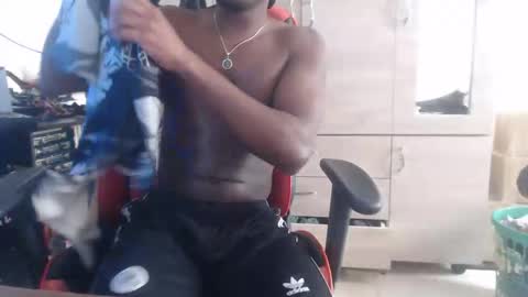 Black online show from March 7, 2026, 5:21 pm