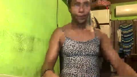 Snapshot of blackasiancockts chatting on November 19, 2025, 3:06 am Crystal online show from November 19, 2025, 3:06 am