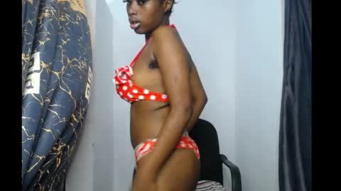 Snapshot of blackbeauty60 chatting on June 1, 2026, 5:47 pm lela online show from June 1, 2026, 5:47 pm