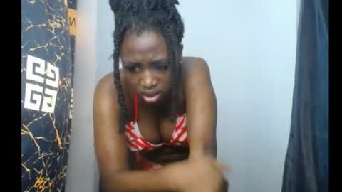 Snapshot of blackbeauty60 chatting on June 14, 2026, 5:37 pm lela online show from June 14, 2026, 5:37 pm