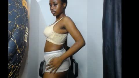 Snapshot of blackbeauty60 chatting on June 28, 2026, 5:30 pm lela online show from June 28, 2026, 5:30 pm