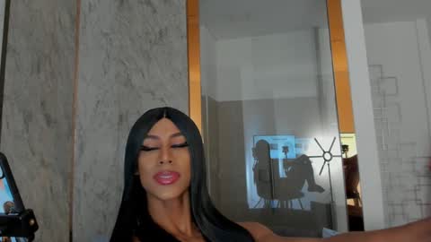 Nina online show from December 3, 2024, 2:05 pm