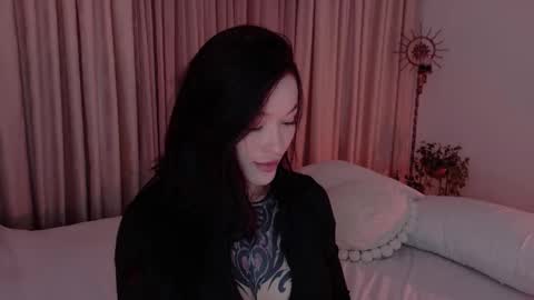 Inst  Blackcybergirl online show from April 16, 2026, 9:39 pm