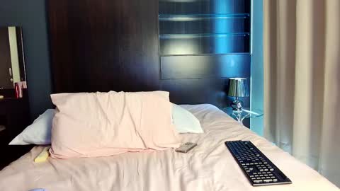 Angye online show from February 4, 2026, 4:40 am