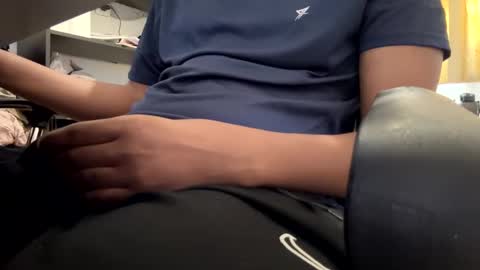 blackdiscreet online show from January 16, 2025, 12:20 pm