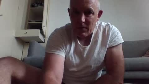 blackdog71 online show from March 2, 2025, 6:05 am