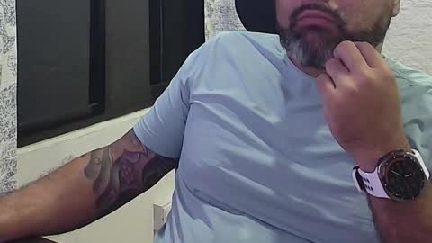 Snapshot of blackfirebird chatting on October 24, 2025, 12:08 am blackfirebird online show from October 24, 2025, 12:08 am