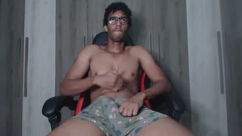 Blackguy720 online show from December 17, 2024, 9:16 pm