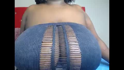 Snapshot of blackladyqx chatting on February 12, 2025, 10:59 pm blackladyqx online show from February 12, 2025, 10:59 pm