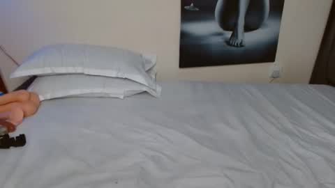 Smiley sylivia online show from October 31, 2025, 8:32 pm