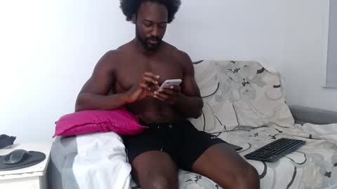 Twtter 1MikeBeckford            Onlyfns beckfordmike online show from February 26, 2026, 11:42 am