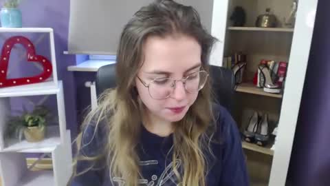 Snapshot of blackrosezoey chatting on January 2, 2025, 11:41 am Z O E Y online show from January 2, 2025, 11:41 am