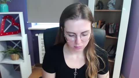 Snapshot of blackrosezoey chatting on February 21, 2025, 10:50 am Z O E Y online show from February 21, 2025, 10:50 am