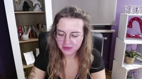 Snapshot of blackrosezoey chatting on October 13, 2025, 4:34 am Z O E Y online show from October 13, 2025, 4:34 am