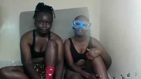 Snapshot of blacks_nastay chatting on September 28, 2025, 5:18 pm blacks_nastay online show from September 28, 2025, 5:18 pm
