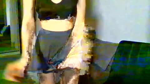 Ivy online show from November 18, 2025, 4:44 pm