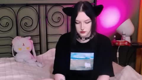 blacky_tea online show from October 25, 2025, 9:39 am