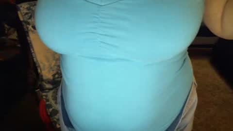 bladesizzo3111 online show from October 29, 2025, 8:27 am