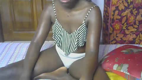 VIVIAN online show from November 1, 2025, 12:40 pm