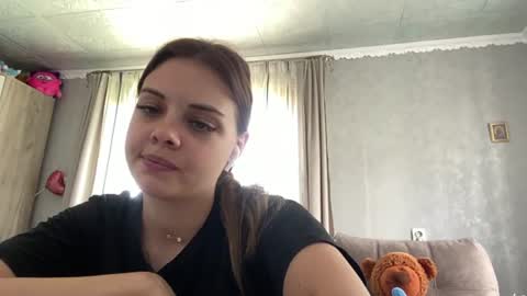 Snapshot of blanchbunt chatting on July 23, 2026, 7:17 am Angel online show from July 23, 2026, 7:17 am