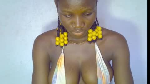 nikky00 online show from February 6, 2026, 10:18 am